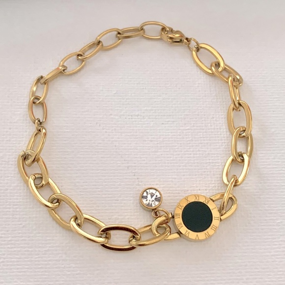 ◾️18K Gold Plated Round Roman Numerals Charm Bracelet - Picture 6 of 7